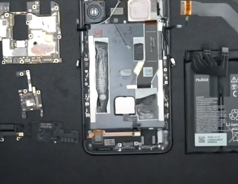 Guide on How to Clean iPhone Charger Port